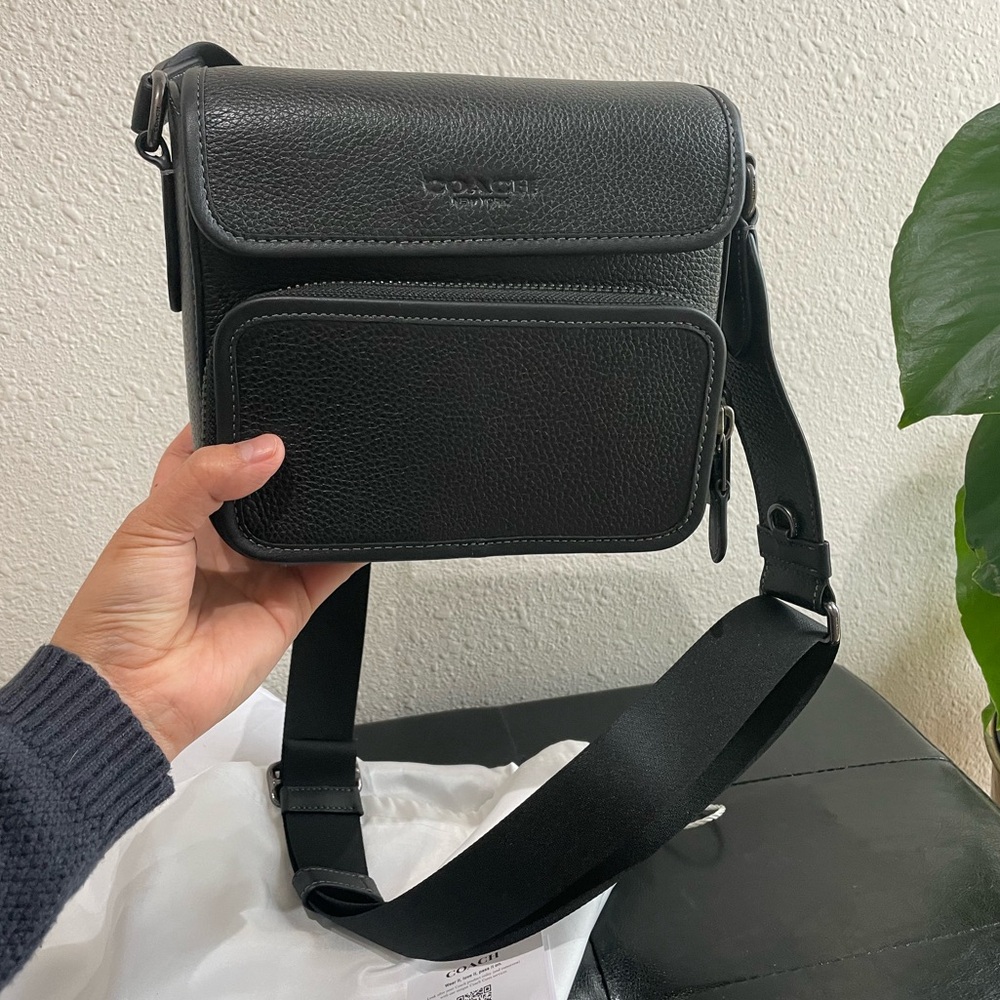Coach Sullivan Flap Crossbody Bag. - Picture 13 of 15